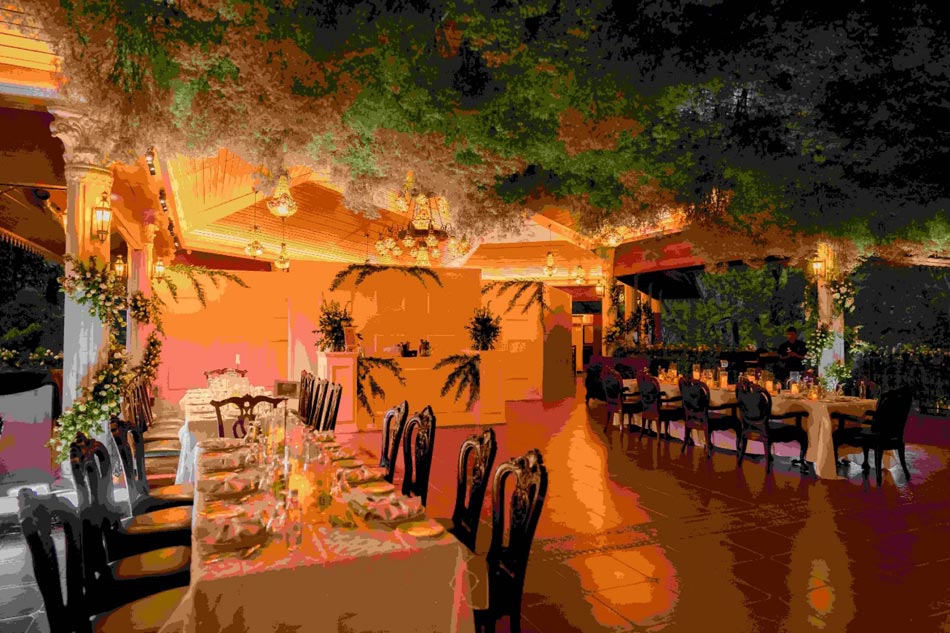 This luxurious resort tucked in the wilderness of Coorg makes for an idyllic wedding destination: